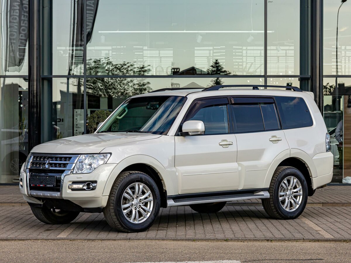 Открыть фотографии: Mitsubishi Pajero IV Рестайлинг 2