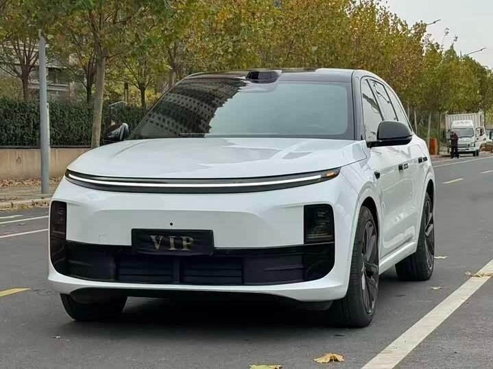 Открыть фотографии: Li Auto (Lixiang) L6 I