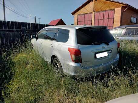 Toyota Corolla X (E140, E150) Рестайлинг