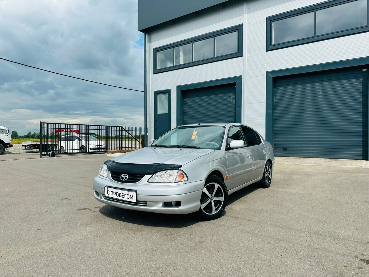 Открыть фотографии: Toyota Avensis I Рестайлинг