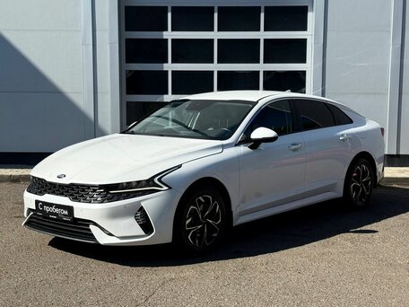 Kia K5 III