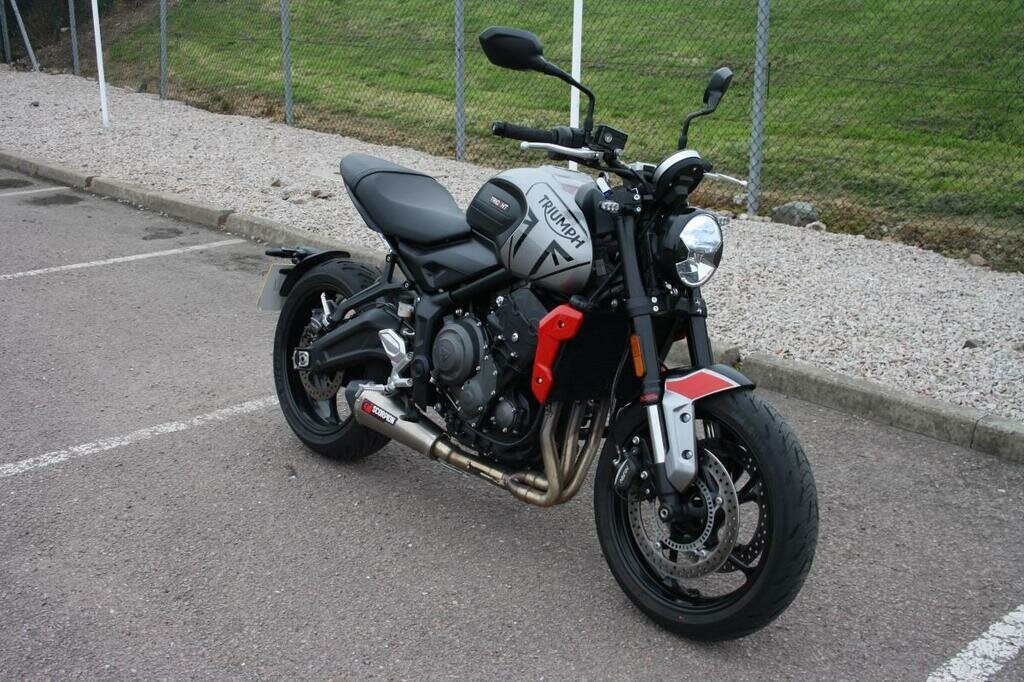 Triumph Trident 660