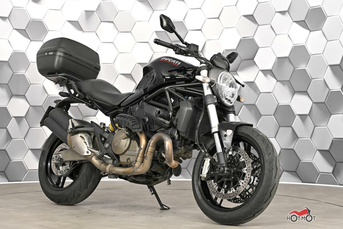 Ducati Monster 821