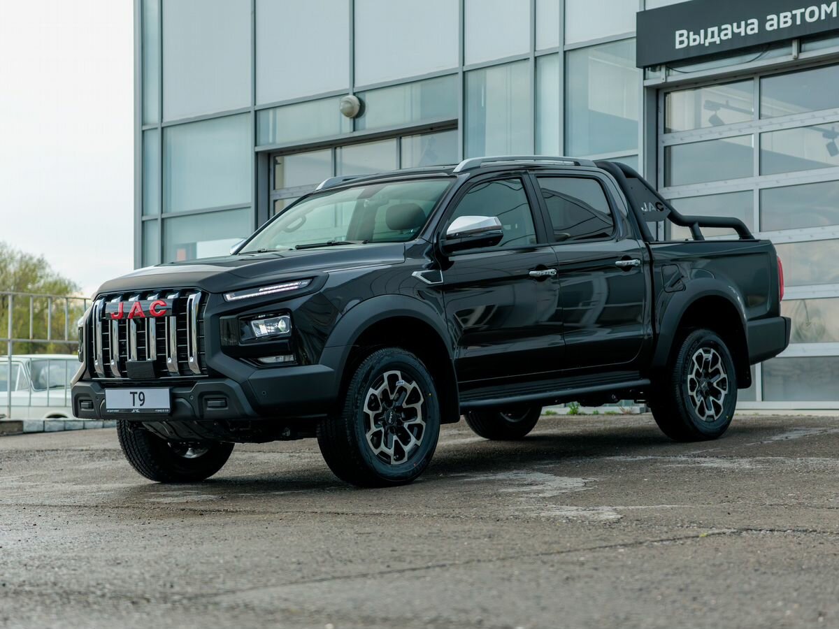 Открыть фотографии: JAC T9