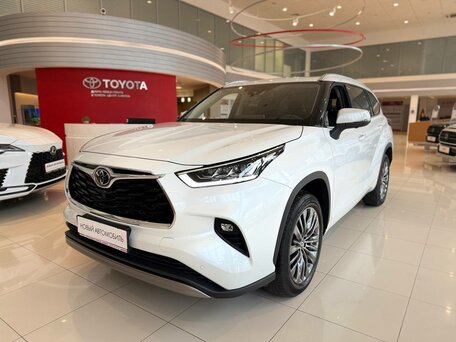 Toyota Highlander IV (XU70)