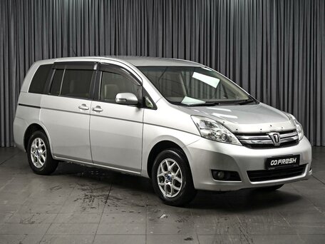 Toyota ISis I Рестайлинг