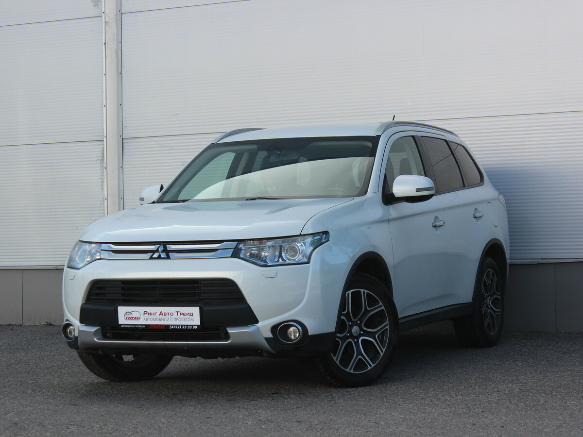Открыть фотографии: Mitsubishi Outlander III