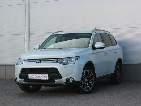 Mitsubishi Outlander III