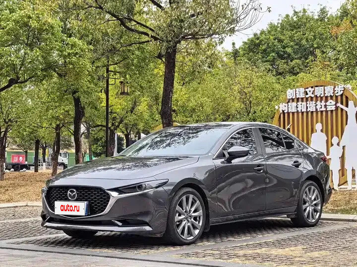 Mazda 3 IV (BP)