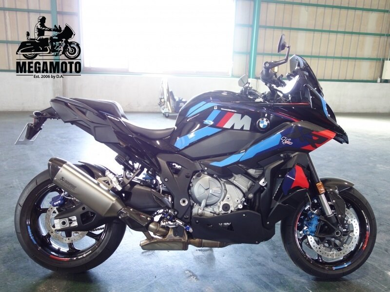 BMW M 1000 XR