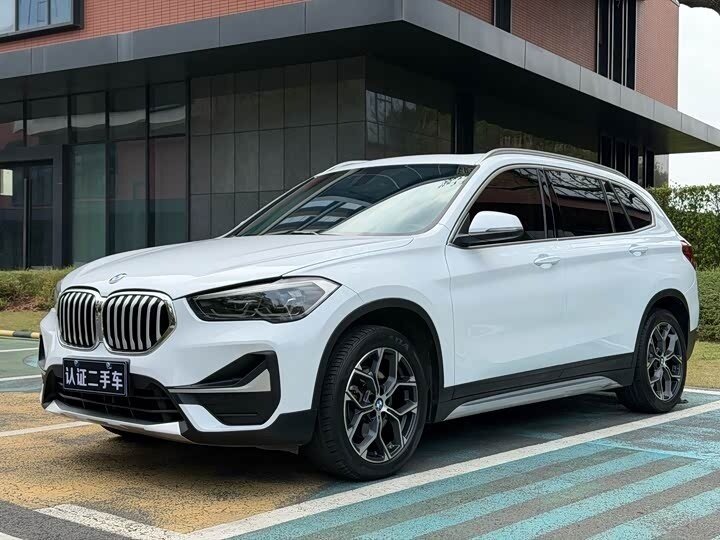 BMW X1 Long 20Li sDrive II (F48) Рестайлинг
