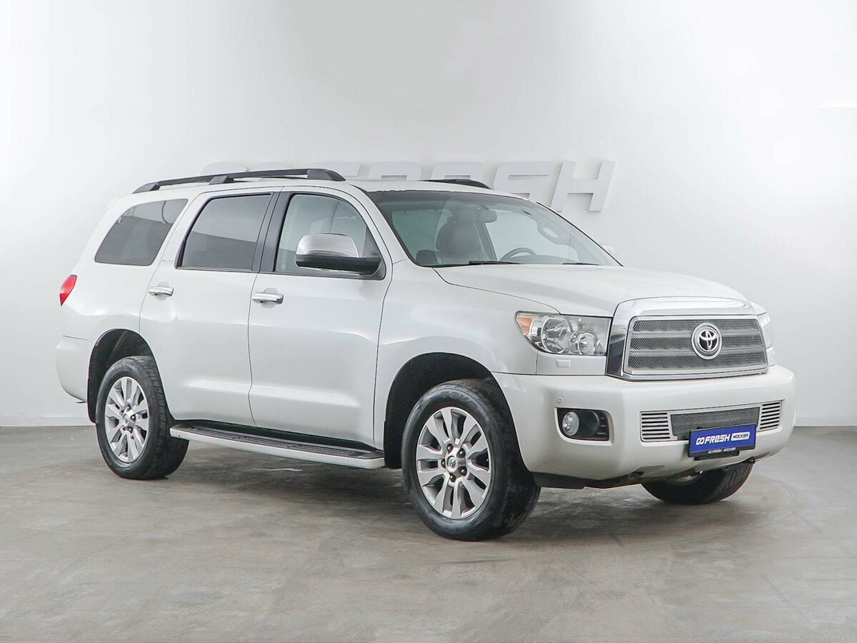 Toyota Sequoia II