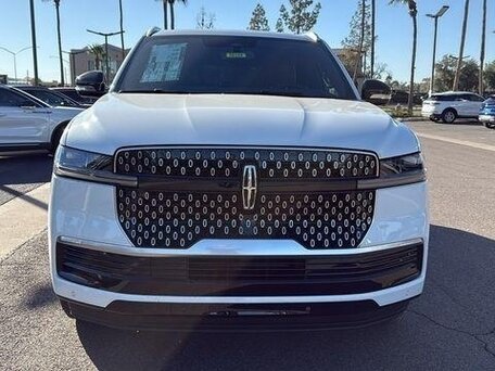 Lincoln Navigator V