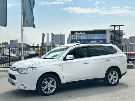 Mitsubishi Outlander III