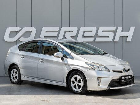 Toyota Prius III Рестайлинг (XW30)