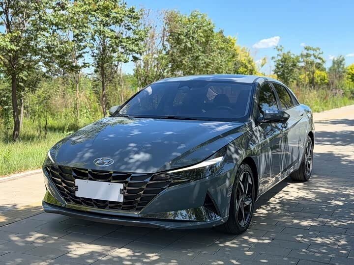 Открыть фотографии: Hyundai Elantra VII (CN7)
