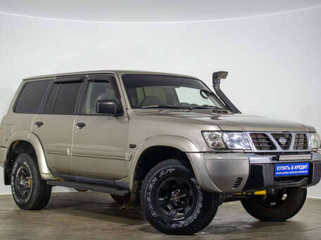 Nissan Patrol V (Y61)