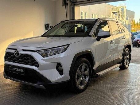Toyota RAV4 V (XA50)