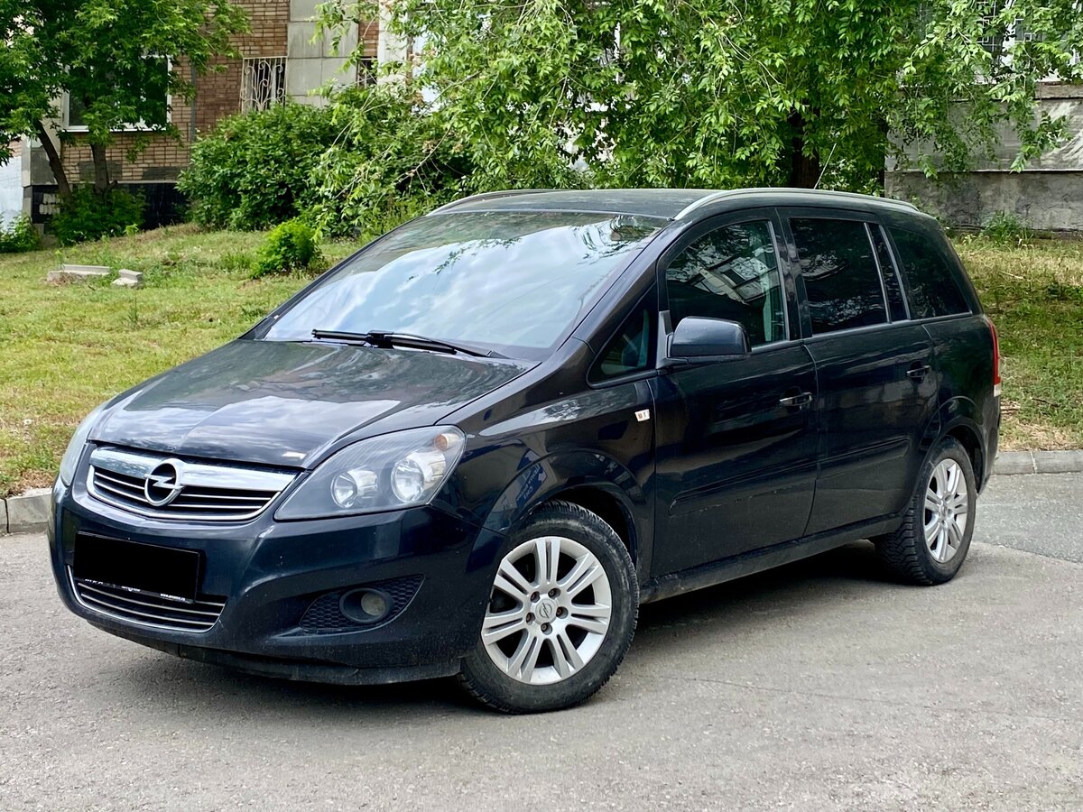 Открыть фотографии: Opel Zafira B Рестайлинг