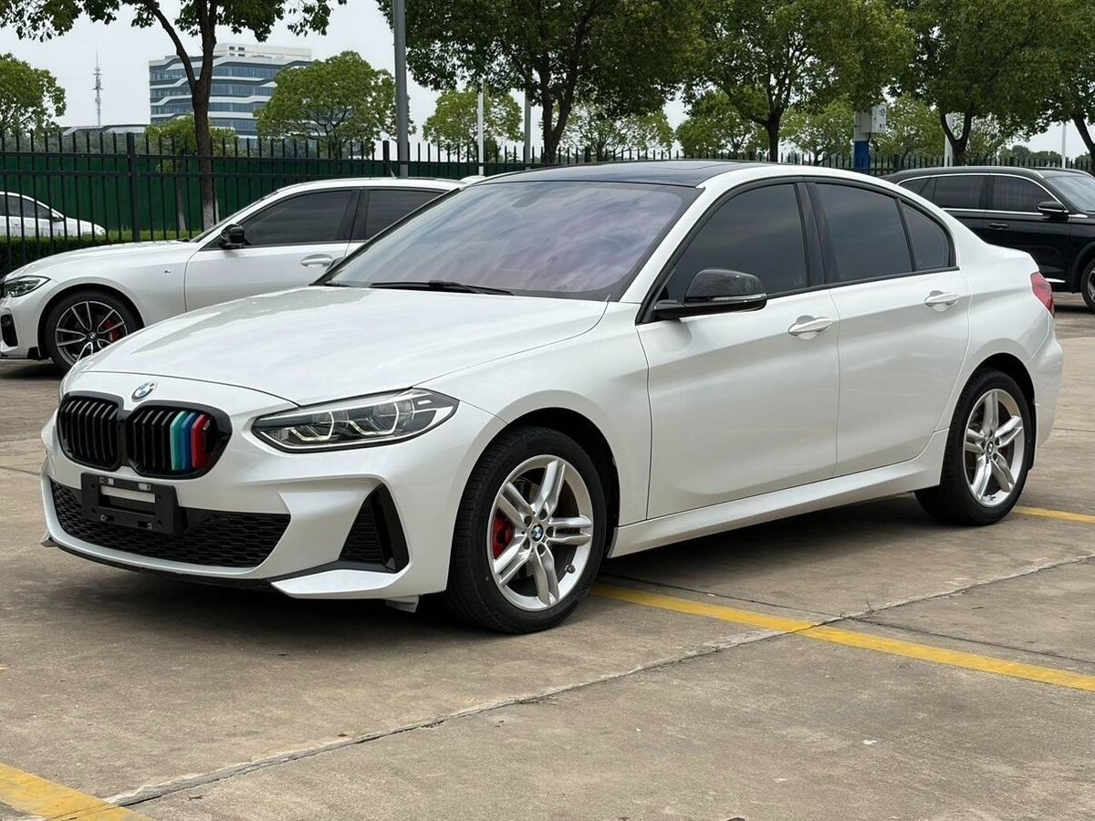 Открыть фотографии: BMW 1 серии III (F52) Рестайлинг
