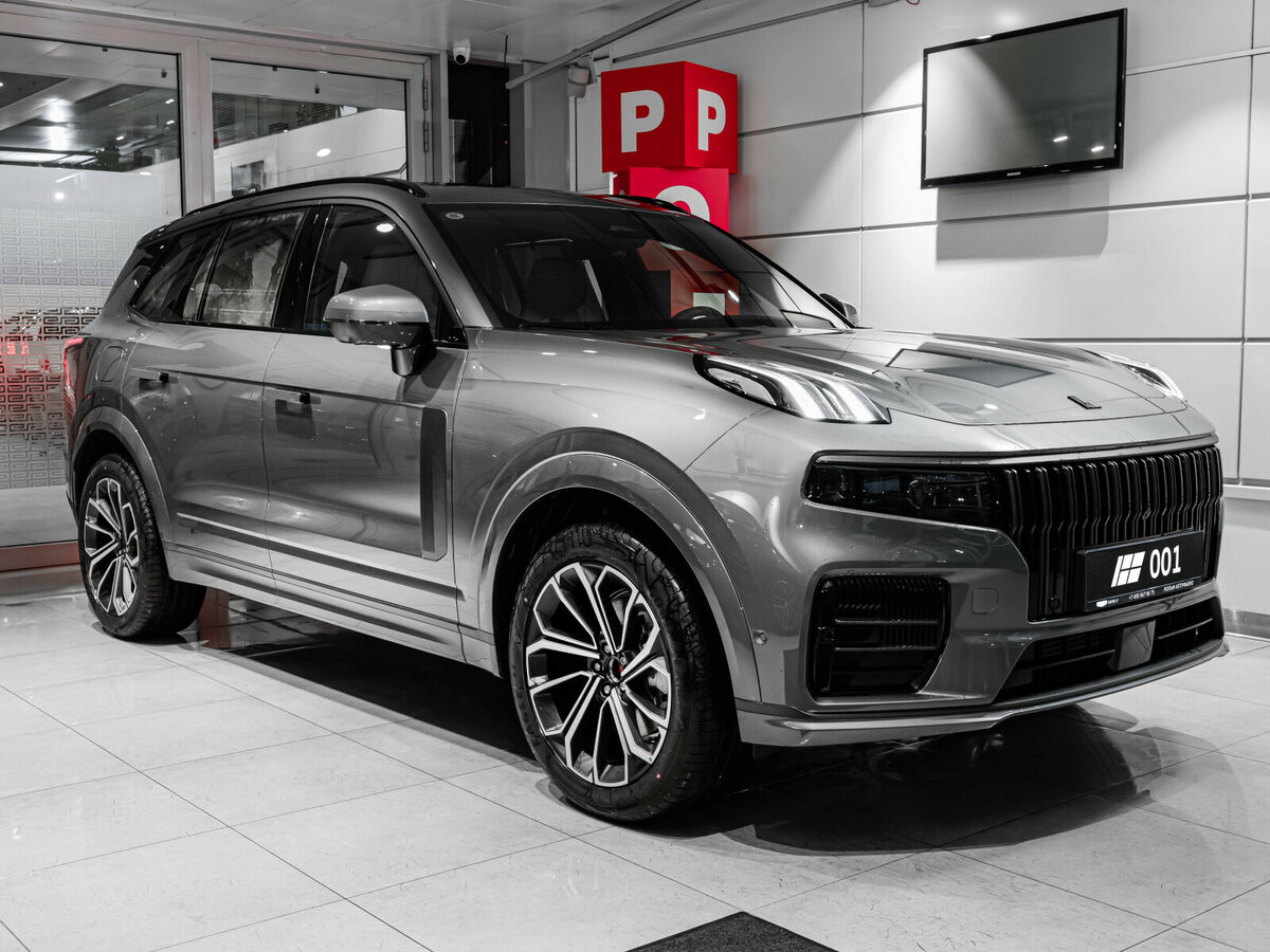 Открыть фотографии: Lynk & Co 09