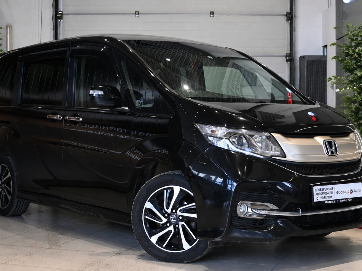 Honda Stepwgn Spada V