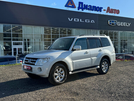 Mitsubishi Pajero IV Рестайлинг 1