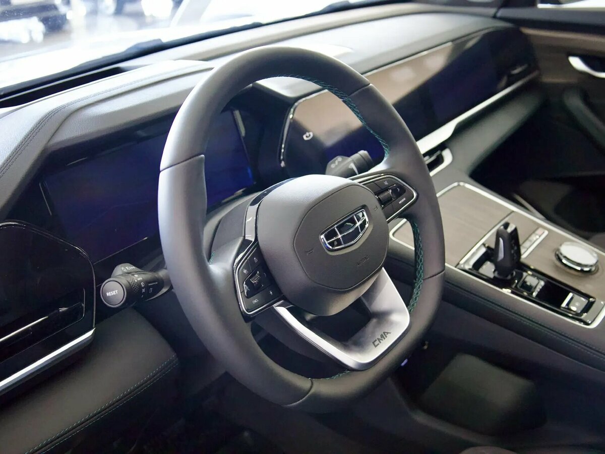Открыть фотографии: Geely Monjaro I Рестайлинг