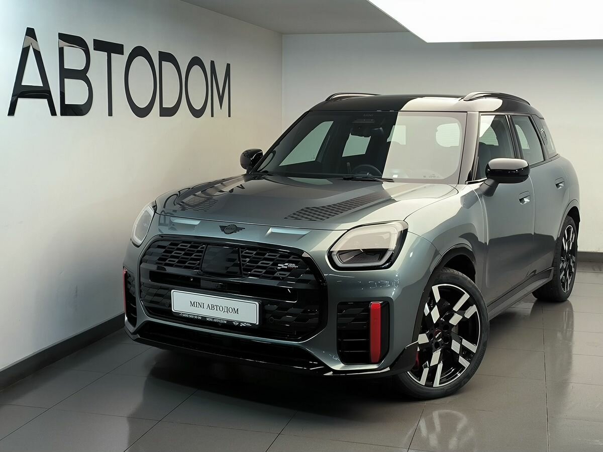 Открыть фотографии: Mini Countryman III