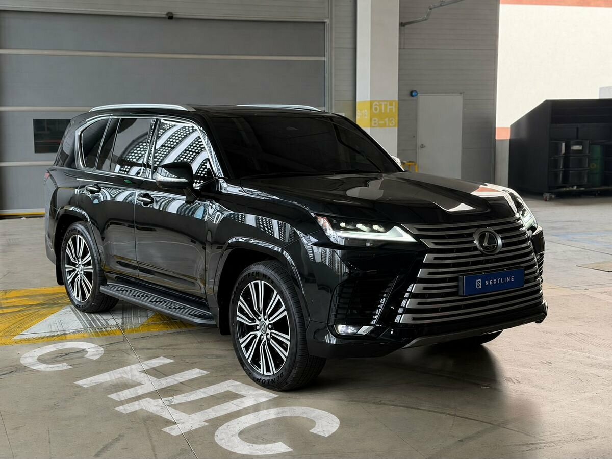 Открыть фотографии: Lexus LX IV
