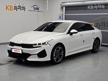 Kia K5 III