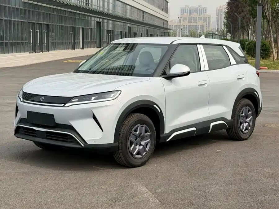 BYD Yuan Up 32 kWh