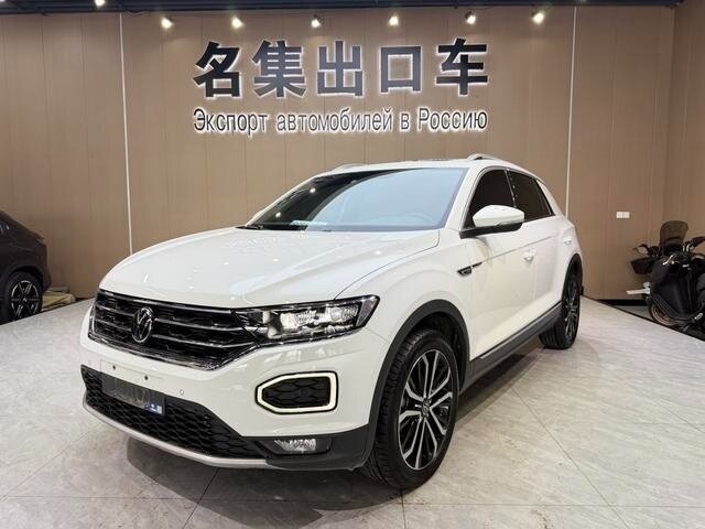 Открыть фотографии: Volkswagen T-Roc I (China Market)