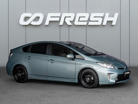 Toyota Prius III Рестайлинг (XW30)