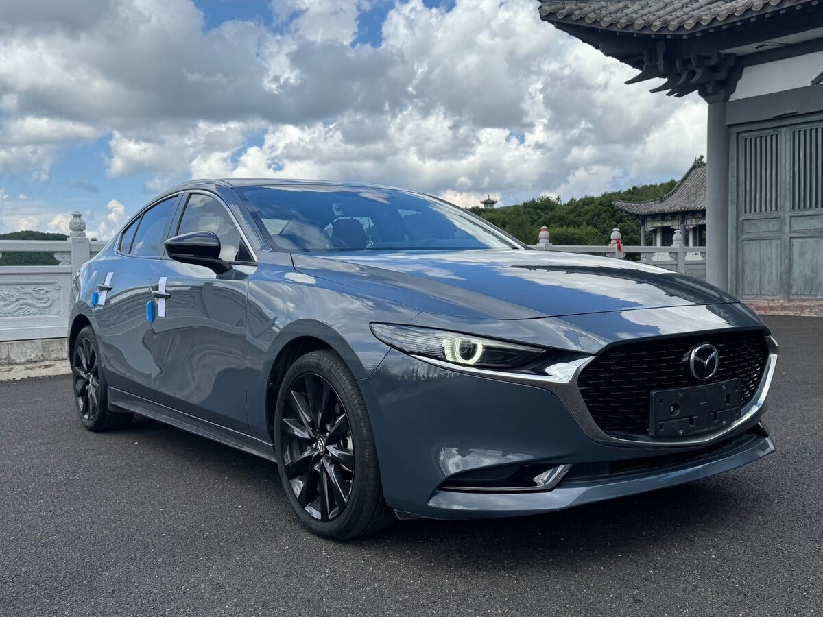 Открыть фотографии: Mazda 3 IV (BP)