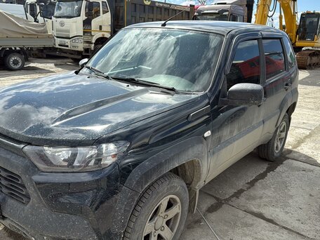 Lada (ВАЗ) Niva Travel I