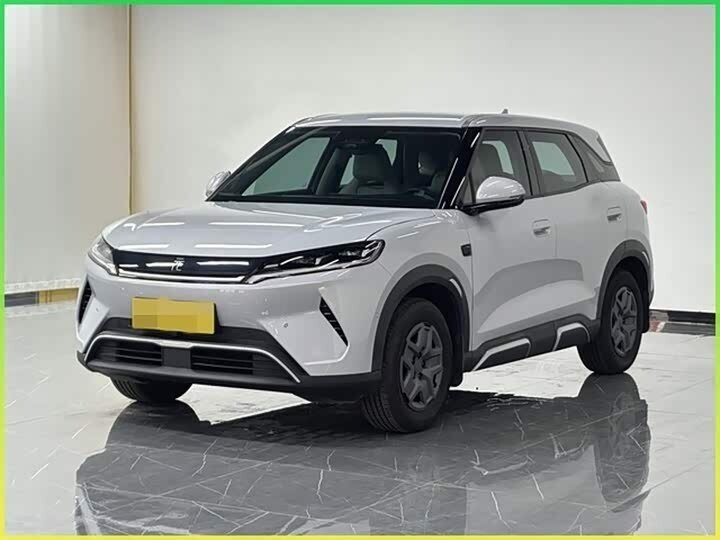 Открыть фотографии: BYD Yuan Up