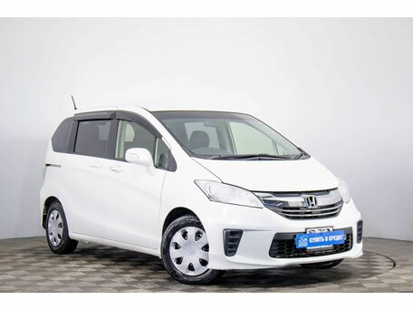 Honda Freed I Рестайлинг