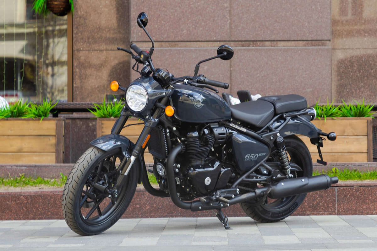 Royal Enfield Shotgun