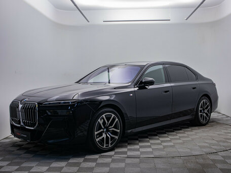 BMW 7 серии VII (G70)