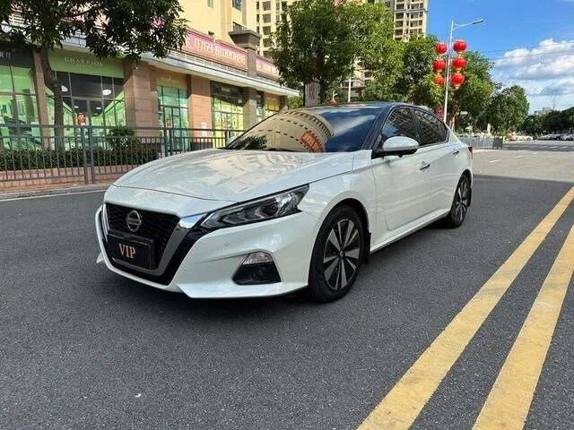 Открыть фотографии: Nissan Altima VI (L34)