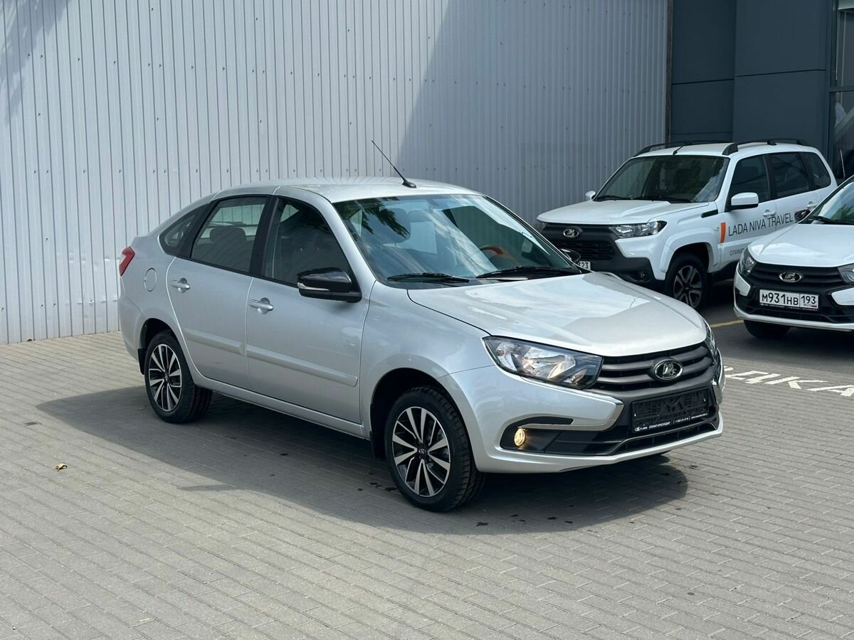 Открыть фотографии: Lada (ВАЗ) Granta I Рестайлинг
