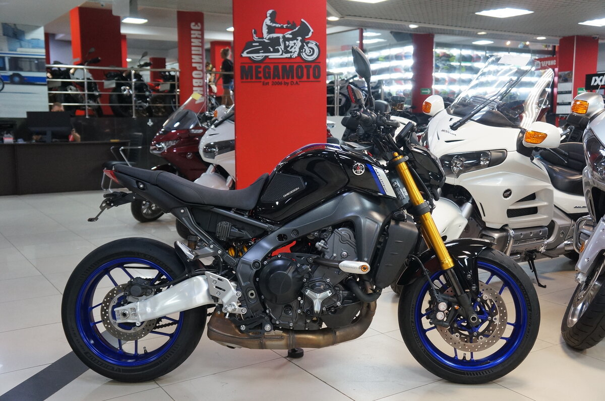 Yamaha MT-09 (FZ-09)