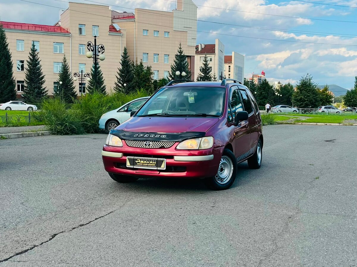 Открыть фотографии: Toyota Corolla Spacio I