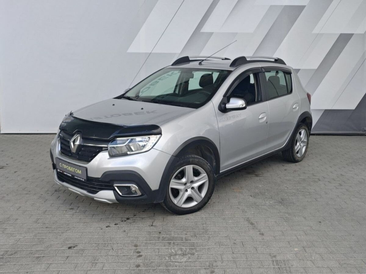 Открыть фотографии: Renault Sandero II Рестайлинг