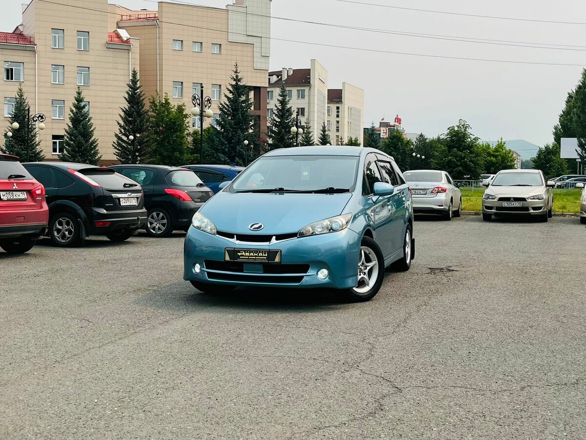 Открыть фотографии: Toyota Wish II