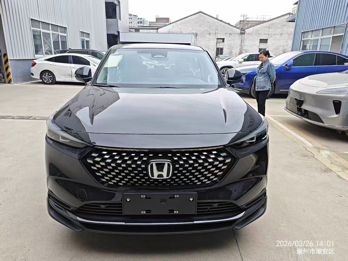 Открыть фотографии: Honda Vezel II Рестайлинг