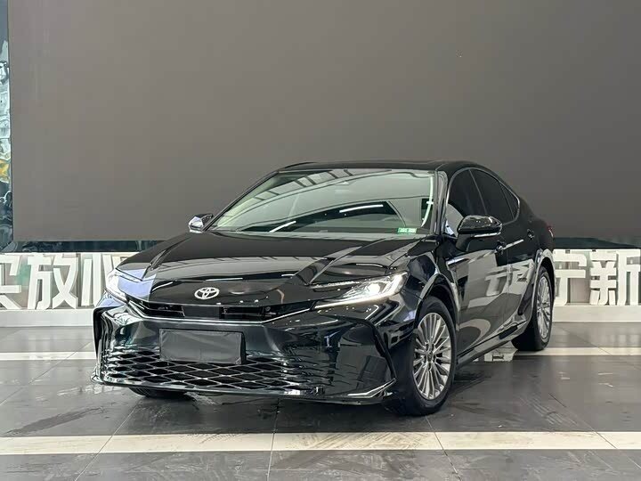 Открыть фотографии: Toyota Camry IX (XV80) China Market