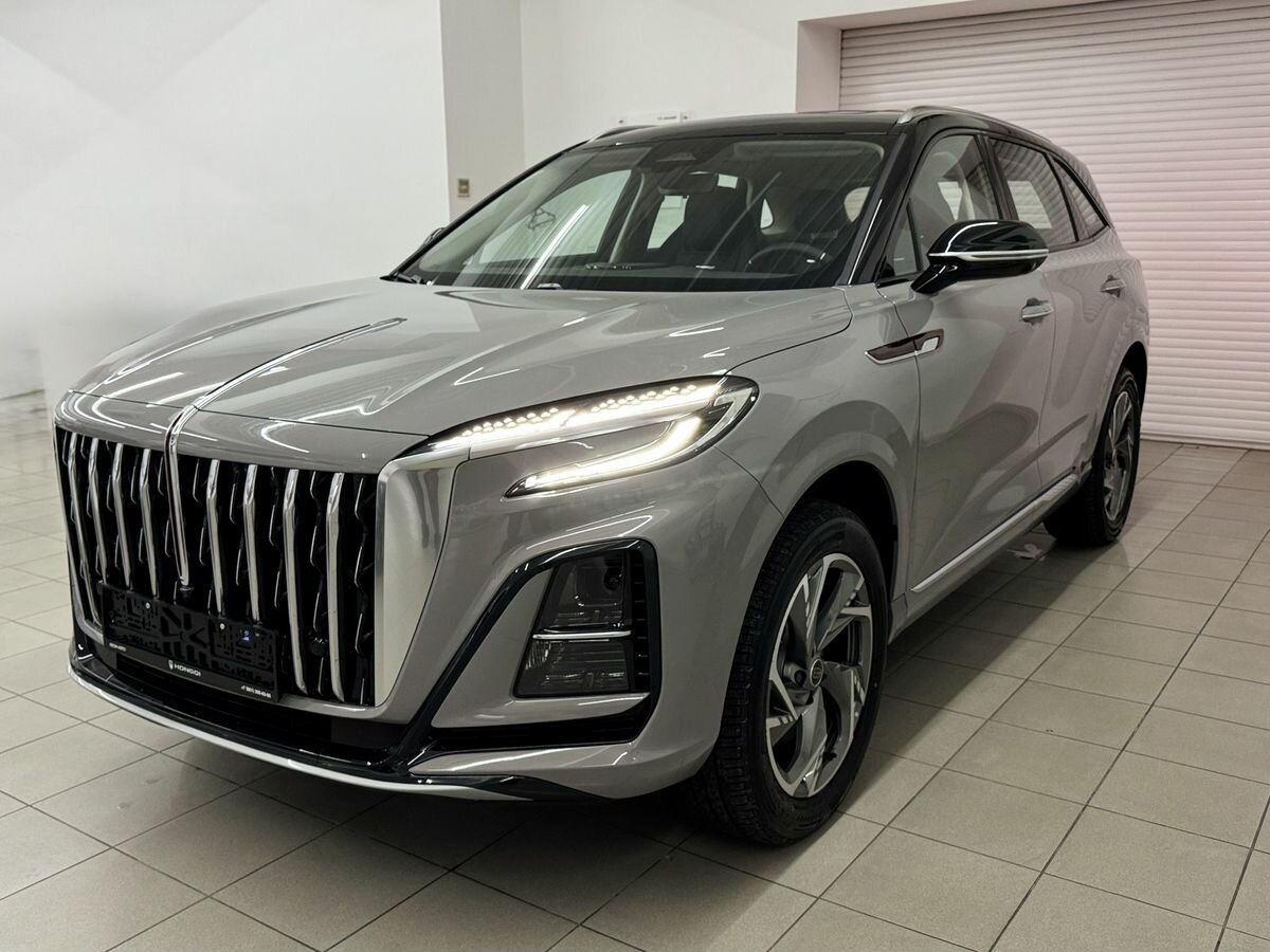 Открыть фотографии: Hongqi HS3