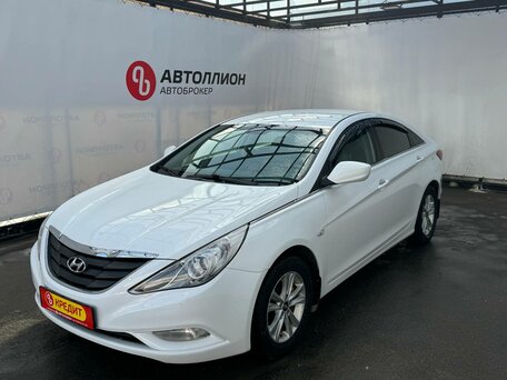 Hyundai Sonata VI (YF)